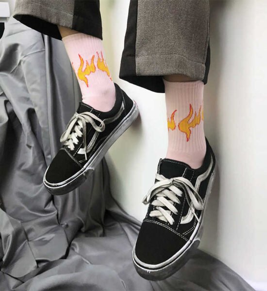 New-Fashion-Flame-Men-and-Women-Socks-Cotton-Pink-Black-Fire-Harajuku-HipHop-Skateboard-College-Style.jpg_q50-1.jpg